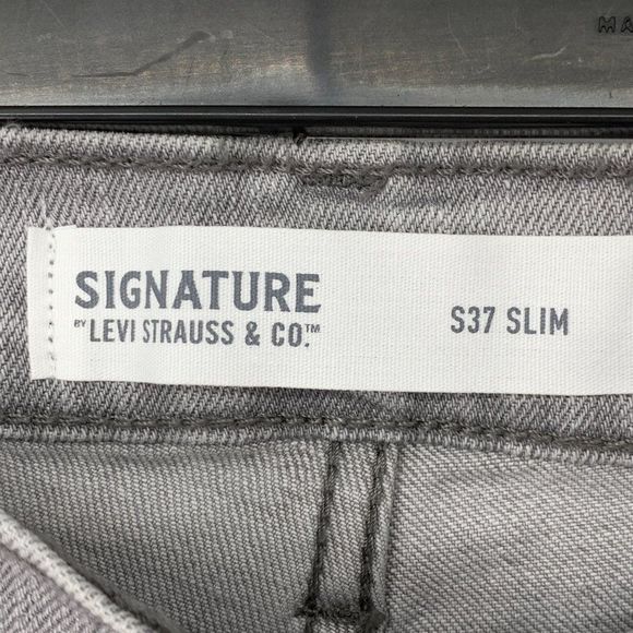 Signature Levis S37 Slim Women Gray Jeans Size 29 x 31 Raw Hem Stretch EUC - Picture 7 of 11